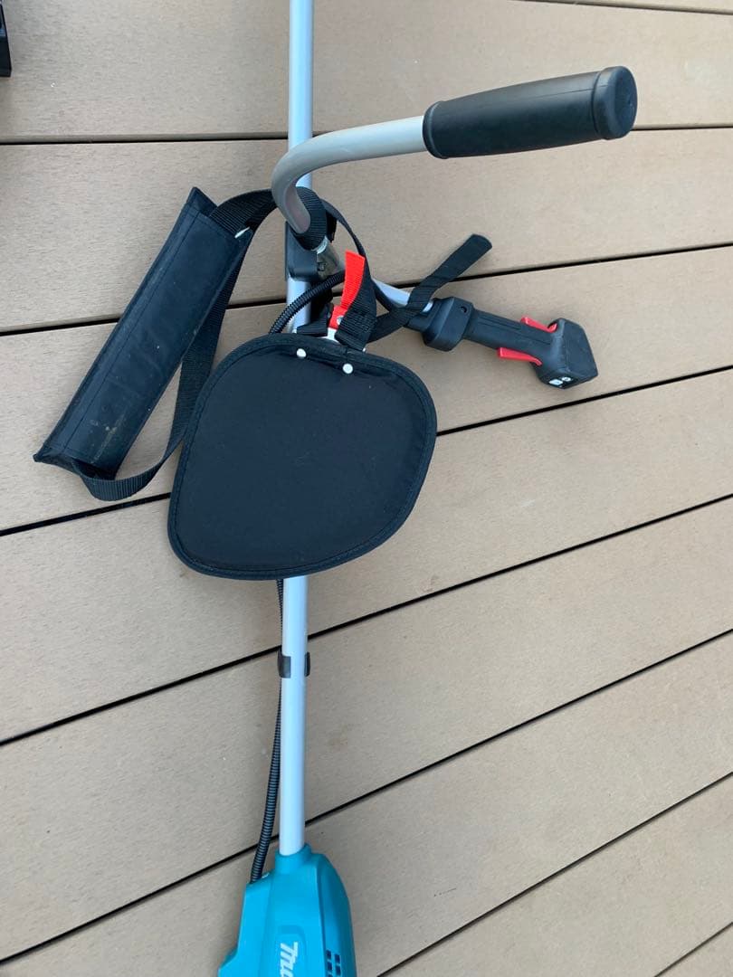 ごりてゃん完動品 Makita コードレス草刈り機