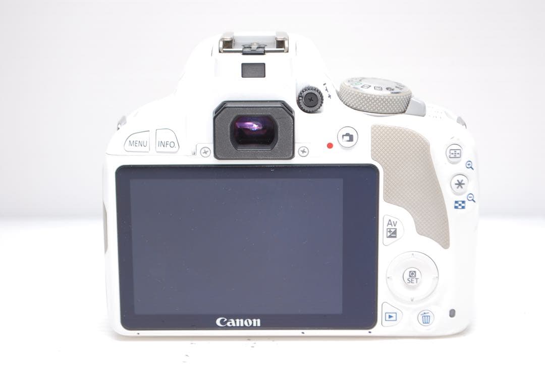 ⭐️美しい一眼レフ⭐️Canon kiss X7 標準レンズ 動作確認済 美品