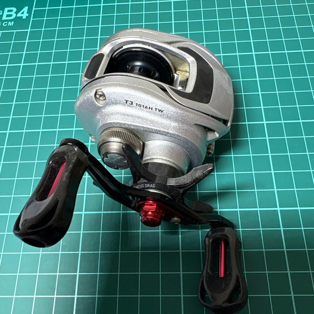 ダイワ T3 1016H TW ベイトリール 右ハンドル T-WING