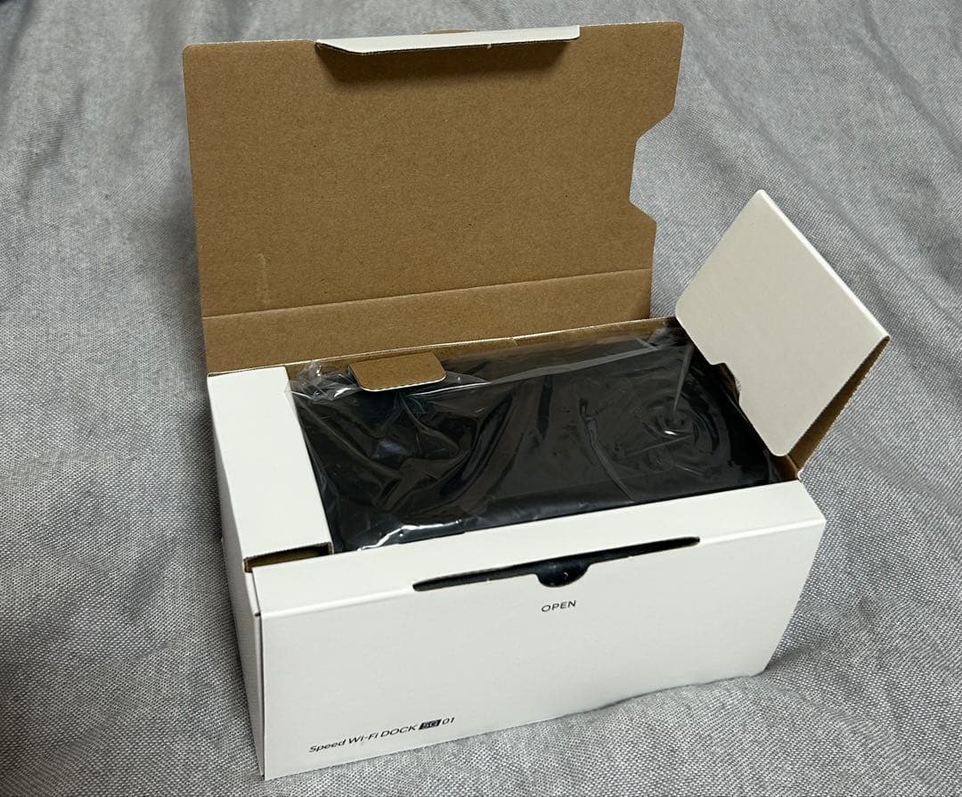 Speed Wi-Fi DOCK 01 ブラック