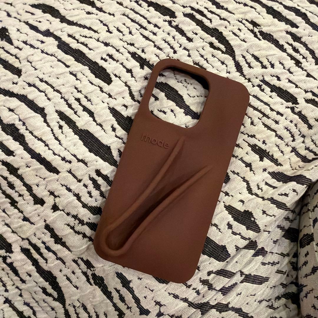 rrr　新品　未使用iphone15pro rhode リップケース