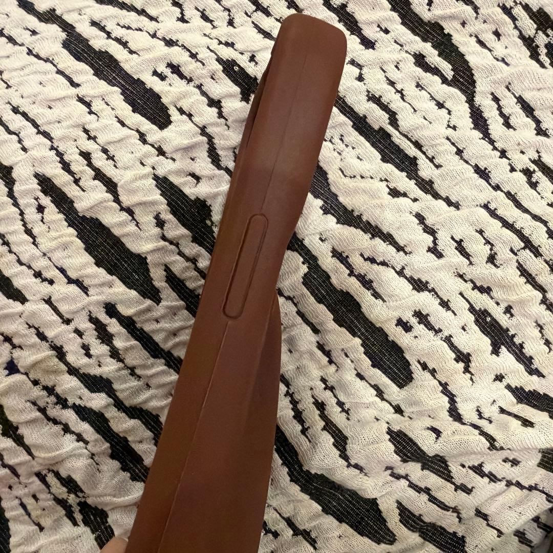 rrr　新品　未使用iphone15pro rhode リップケース