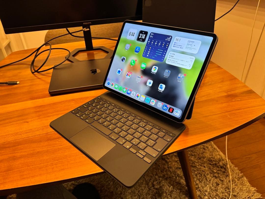 13インチ M3 iPadAirマジックキーボード Black