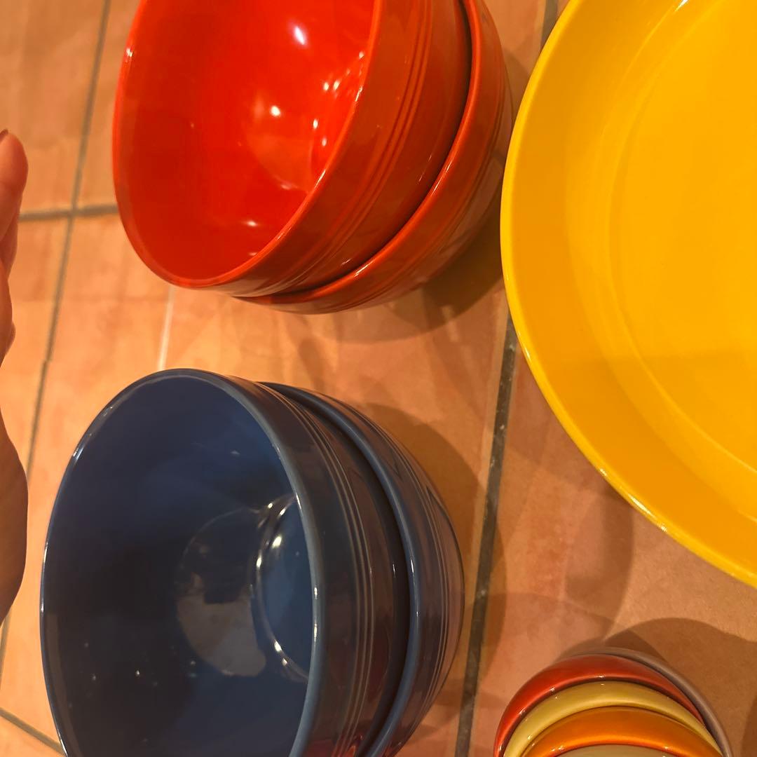 お鍋＋44皿＋お花の2段お菓子入れ　Le Creuset お鍋　食器セット