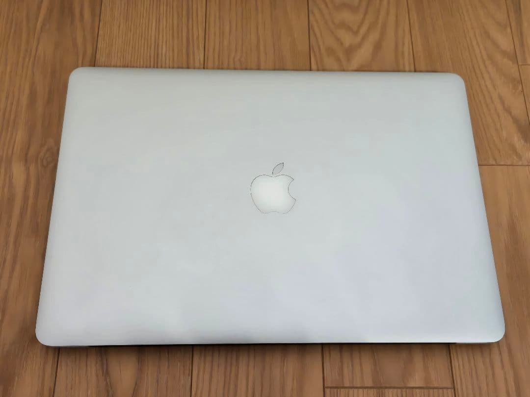MacBook Pro 2015 15インチ 元箱、充電器付【値下げ】