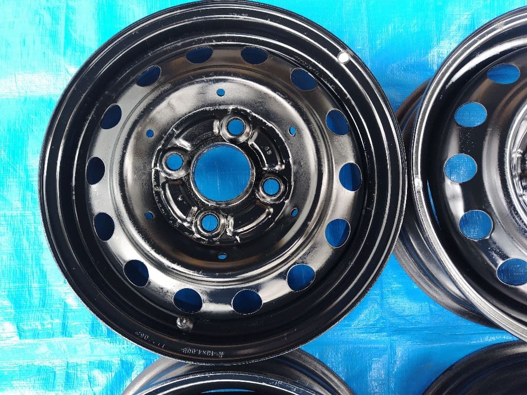 155/70R13【2/2】スタッドレスタイヤ、スチールホイール付、2本分割