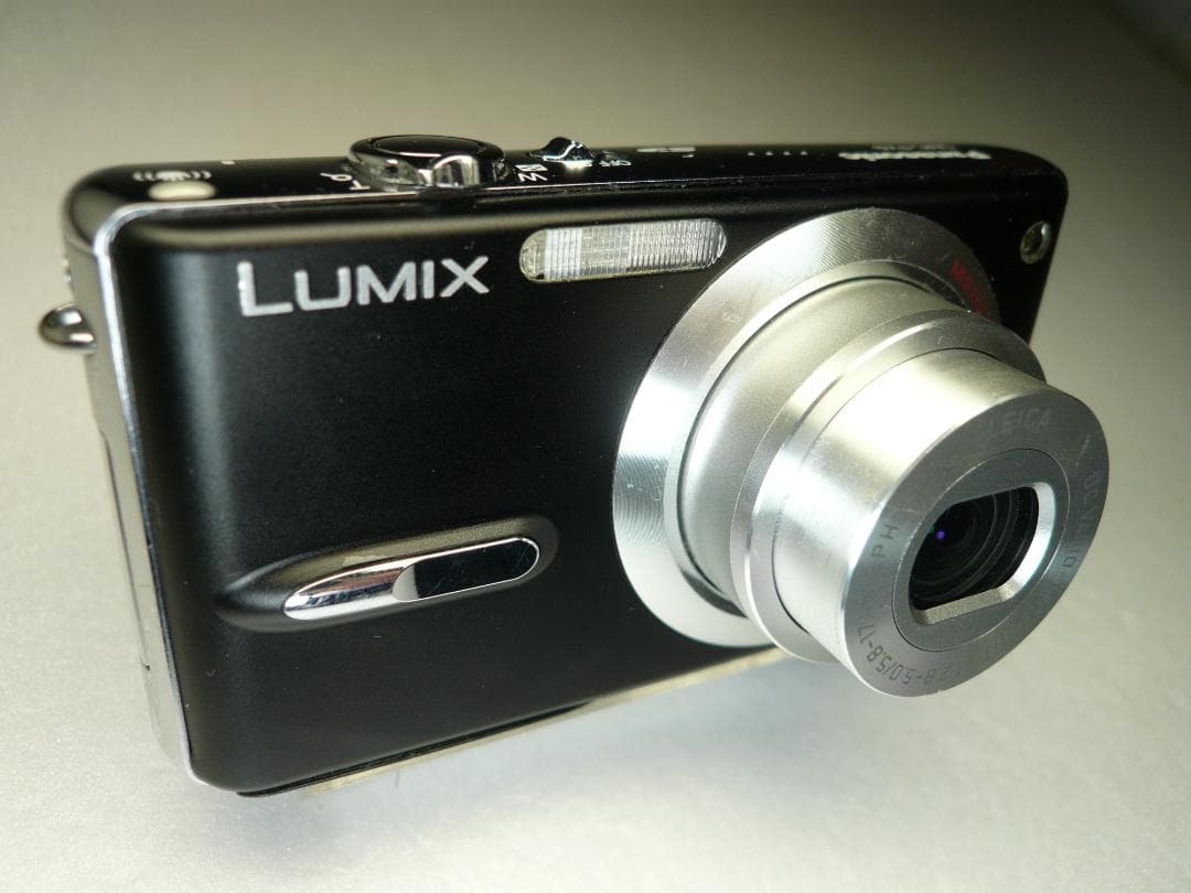 LUMIX★DMC-FX9⚠️一カ所傷有り⭕️安心の実働品★ブラック