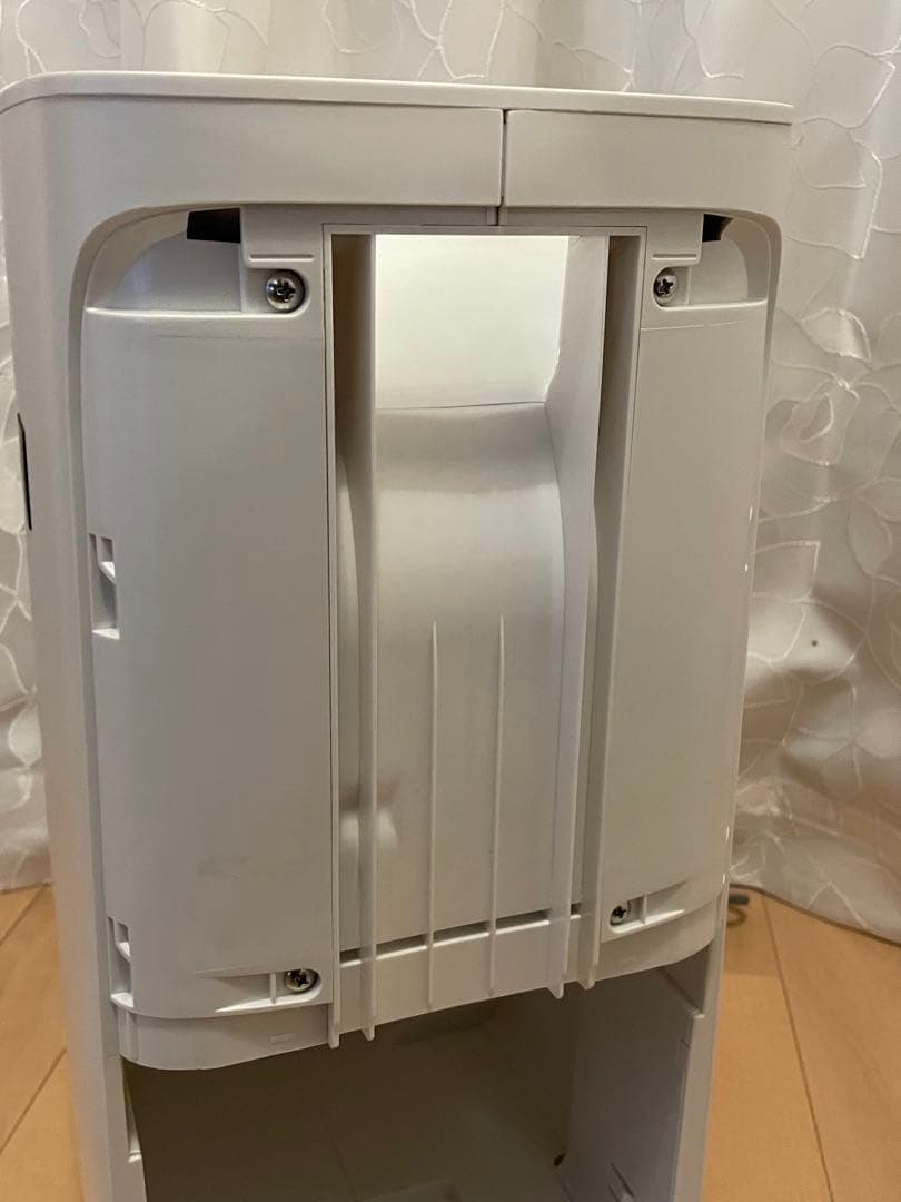 REINA様　新品【純正フィルター】付き！ SHARP HV-P75-W