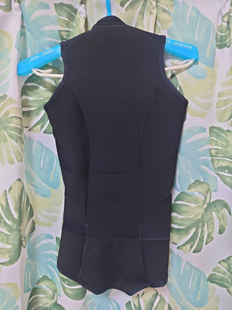 リップカール　ショートジョン