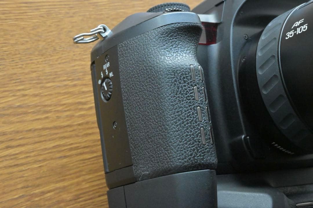 Mitsu-O【動作品MINOLTA α-7フィルムカメラAF35-105