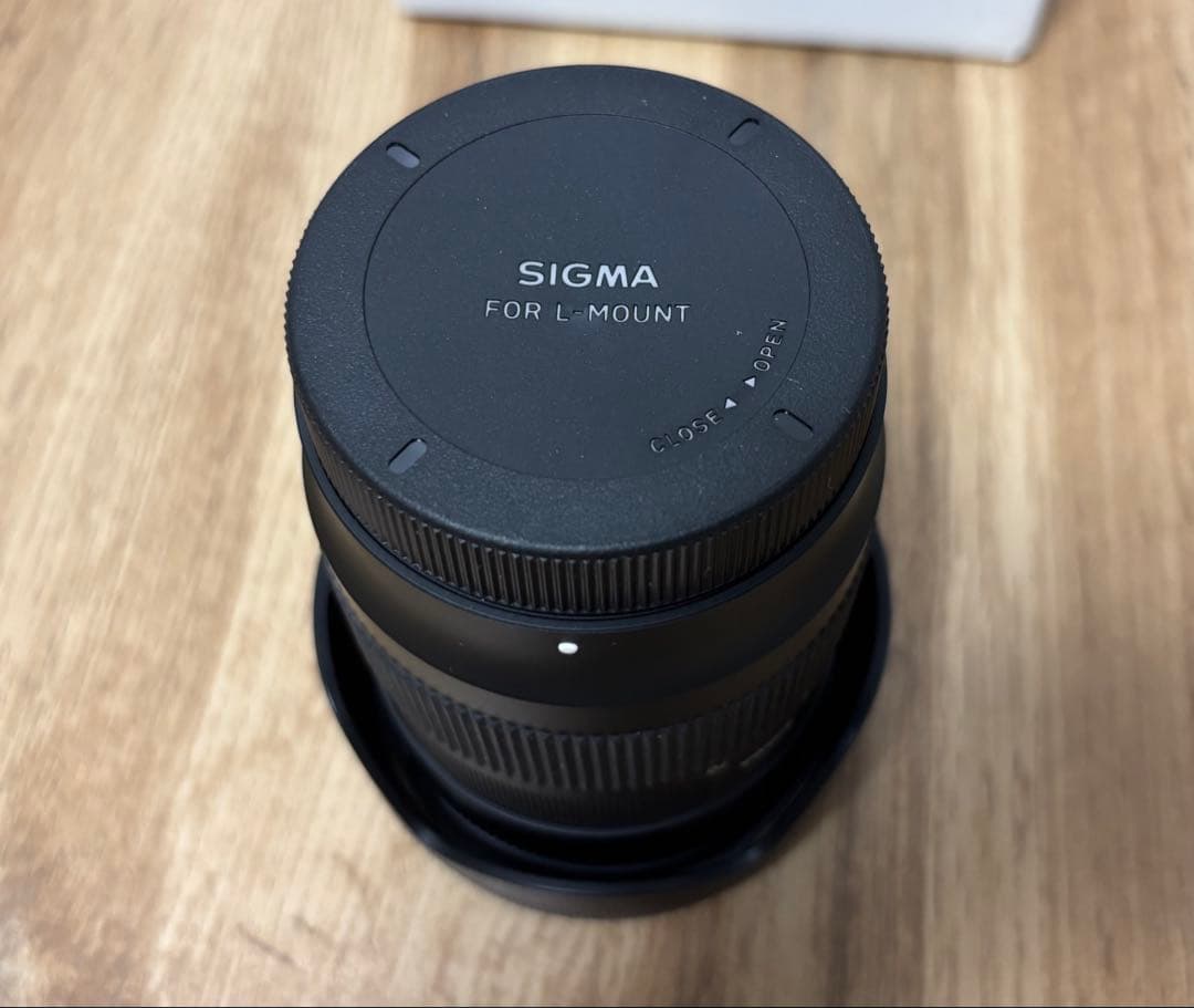 美品 SIGMA 28-70mm F2.8 DG DN ズームレンズ　Lマウント