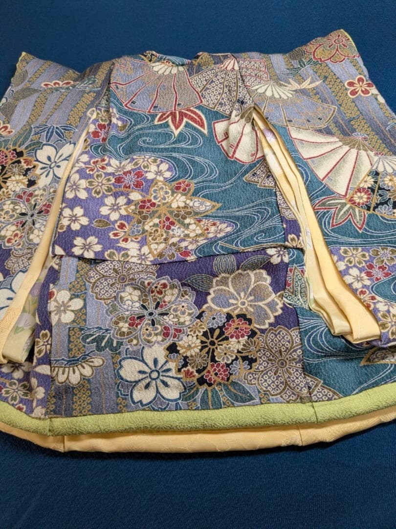 [静] 市松人形 12号サイズの着物と長襦袢のセット