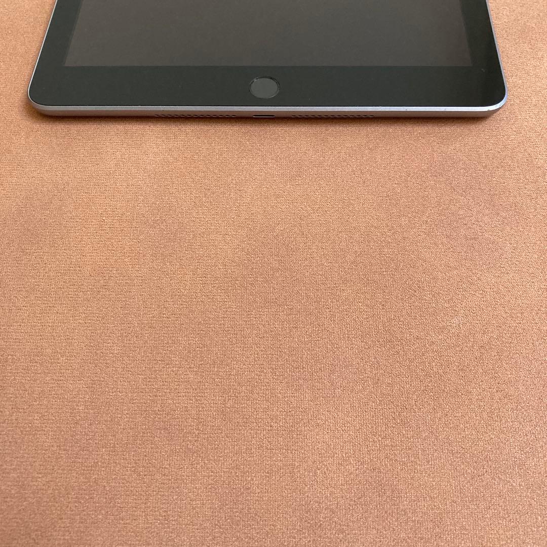 91【早い者勝ち】比較的美品☆iPad6 第6世代 32GB WIFIモデル☆