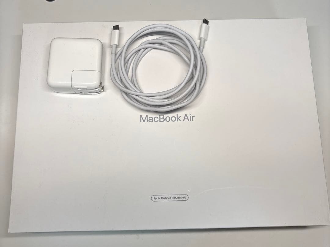 MacBook本体 MacBookAir M1 256GB SSD