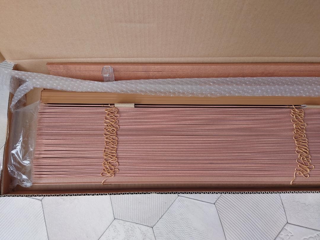 ウッドブラインド/木製/タチカワグループ/日本製/W109×H164/右操作