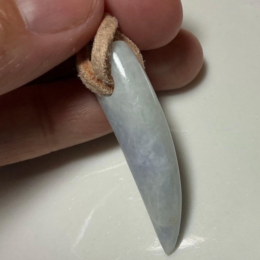 糸魚川翡翠　ラベンダー　ネックレストップ