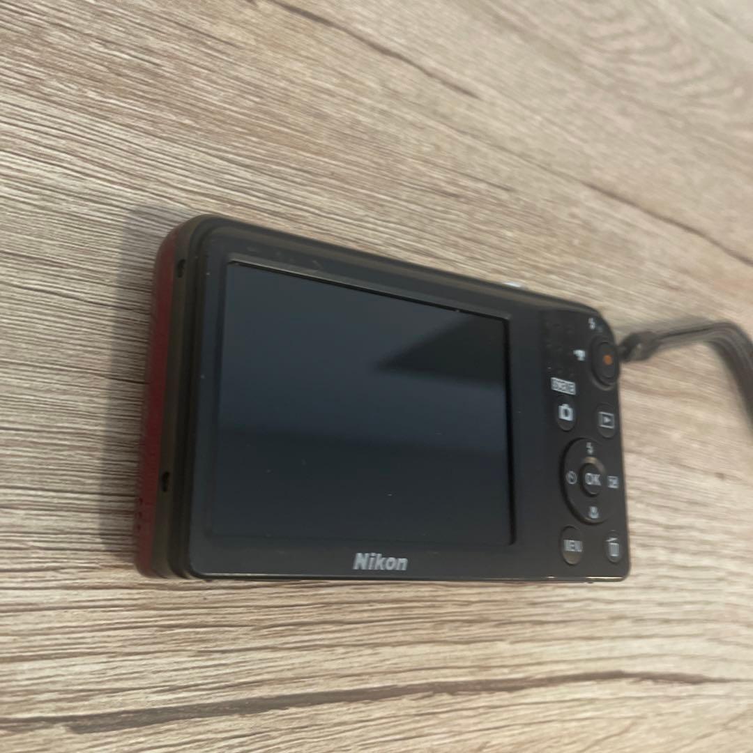 2606 Nikon ニコン COOLPIX デジカメ A10 レッド
