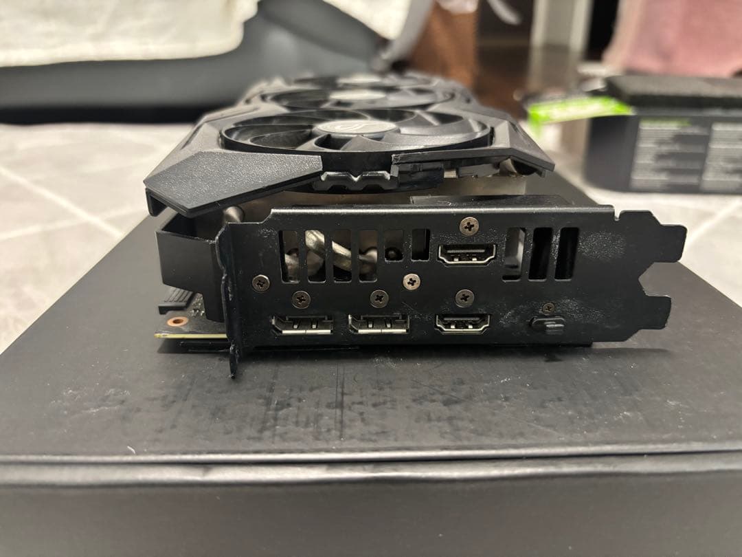 グラフィックボード・グラボ・ビデオカード ASUS ROG STRIX GeForce RTX 2070 SUPER