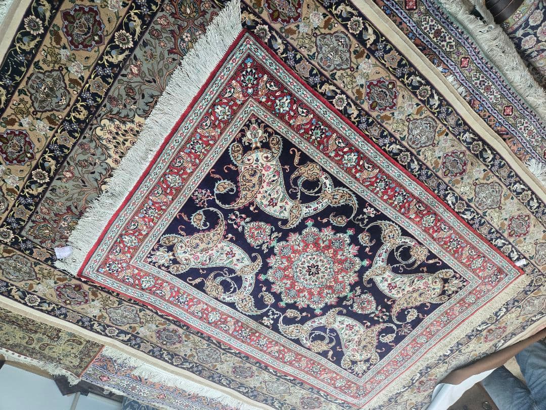 ペルシャ絨毯クム産100%シルク手織り ネイビー 赤155cm×104cm