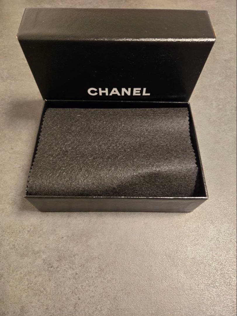 CHANEL iPhoneケース