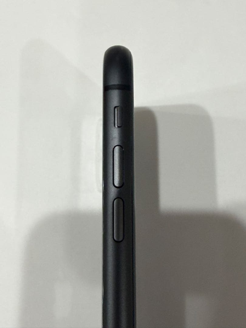 iPhone11 64GB ブラック　本体　SIMフリー