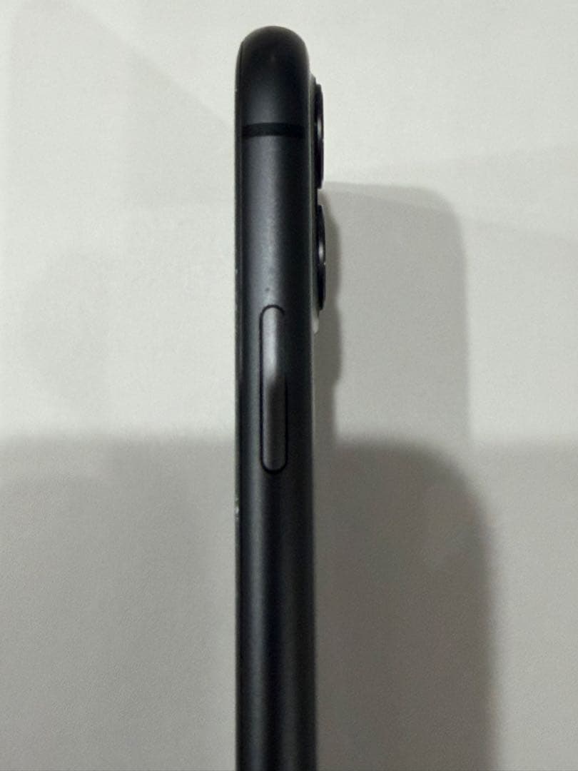 iPhone11 64GB ブラック　本体　SIMフリー