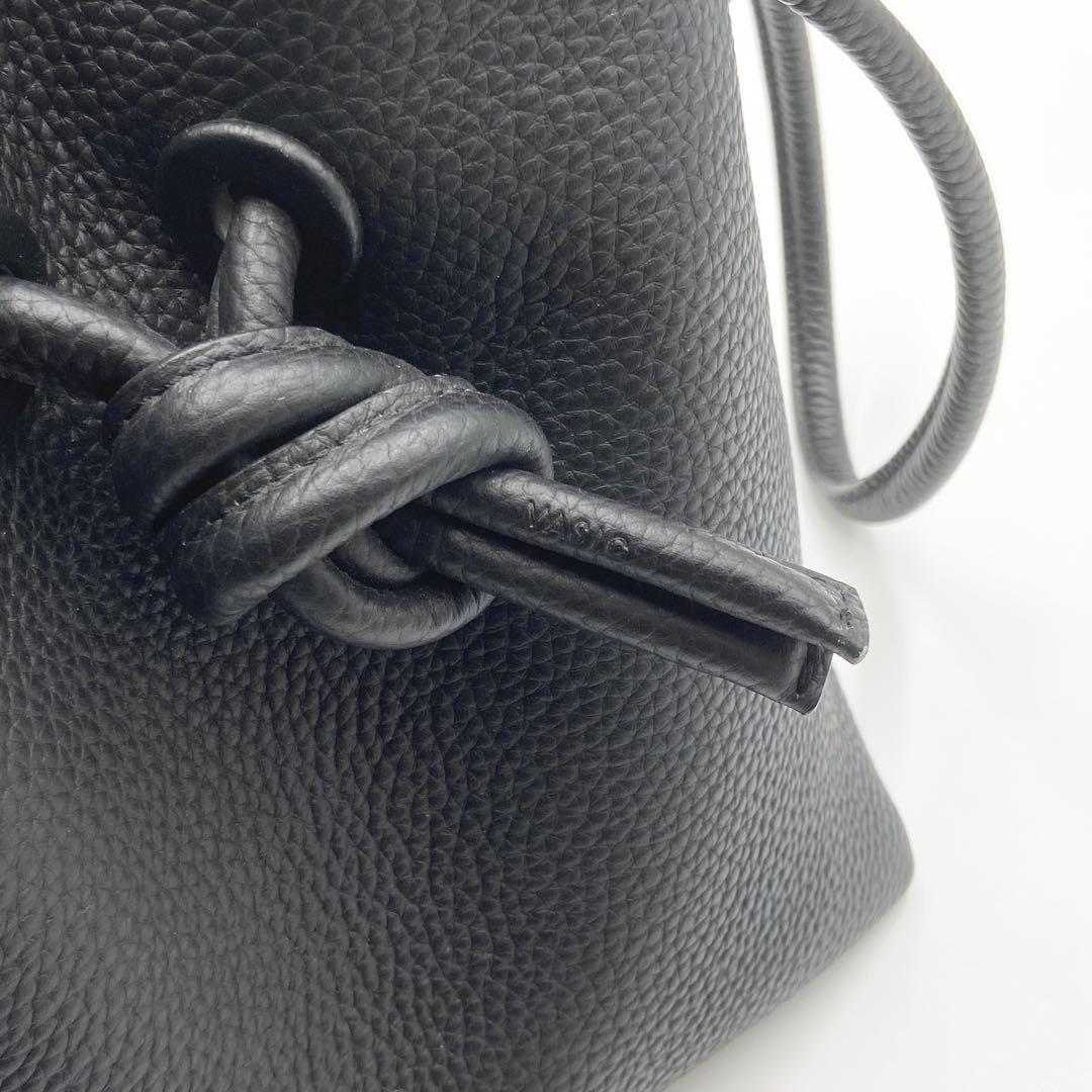 極美品　VASIC BOND MINI ハンドバッグ　巾着　レザー　ブラック