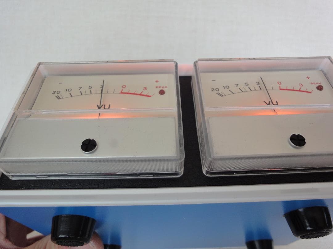 自作ステレオVUメーター191号機（TEACピーク表示付）