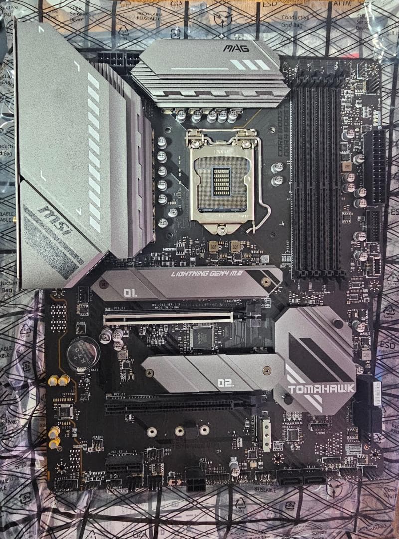 MSI MAG B560 TOMAHAWK WIFI マザーボード