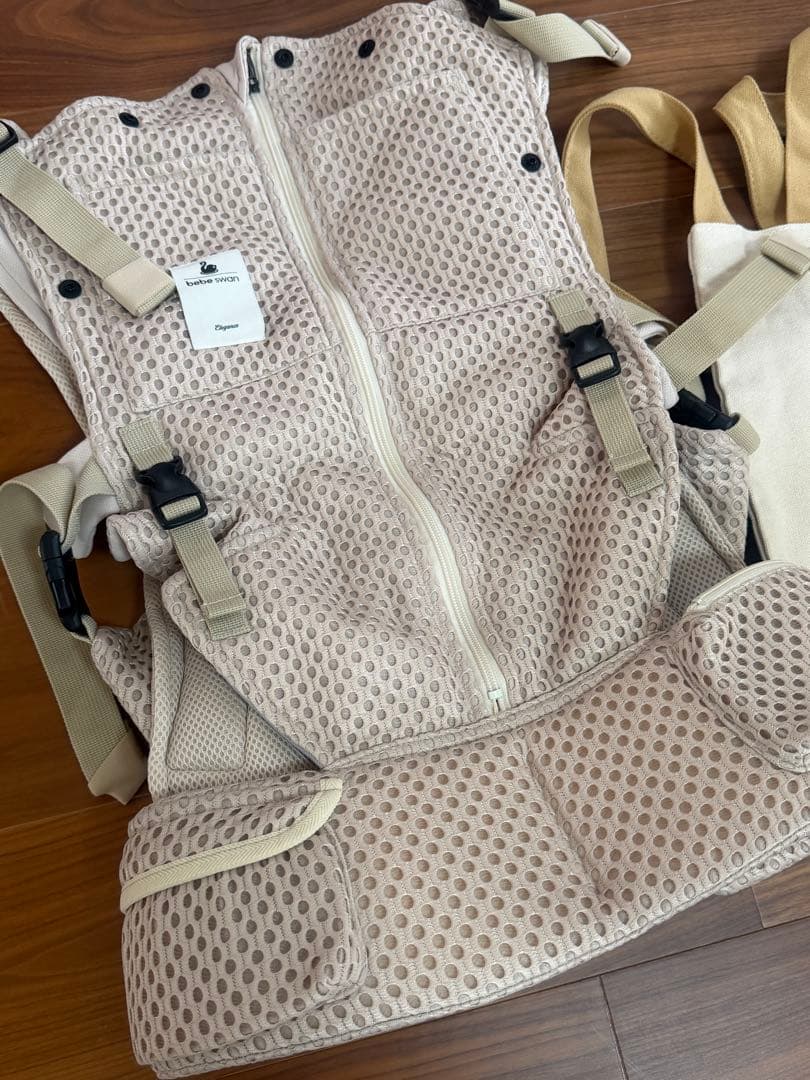 bebe swan 抱っこ紐・おんぶ紐 ベージュ