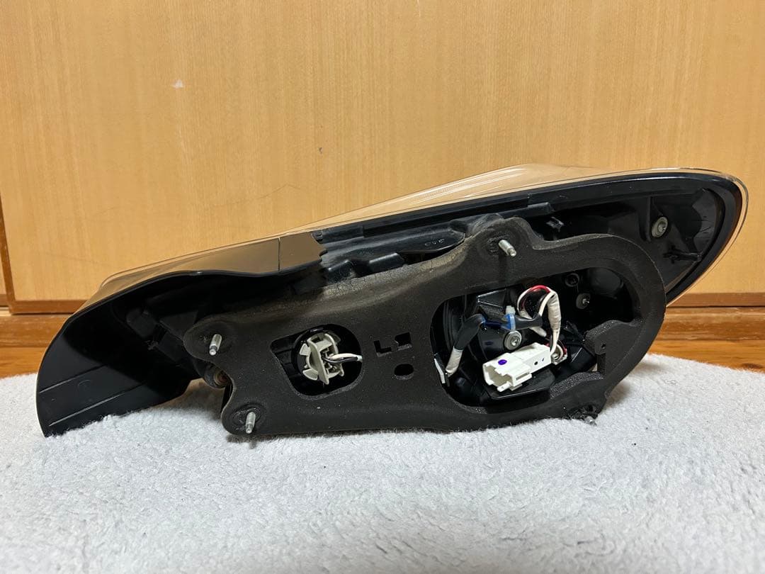 86 zn6 純正テールランプ とめたろうさま専用
