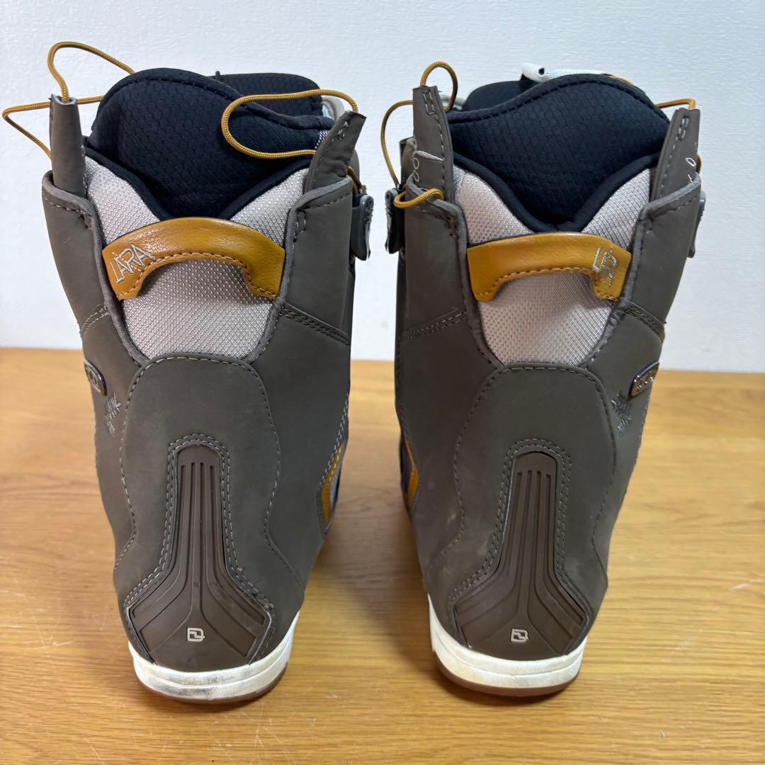 美品　DEELUXE ID スノーボードレディースブーツ 23.5cm