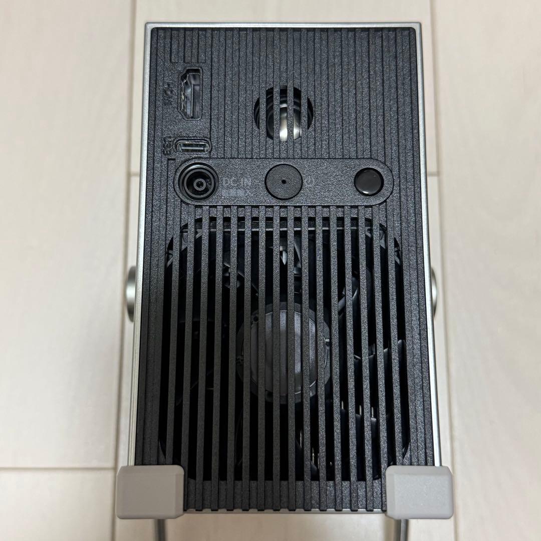 LG CineBeam Q 4KHDRレーザープロジェクター HU710PB