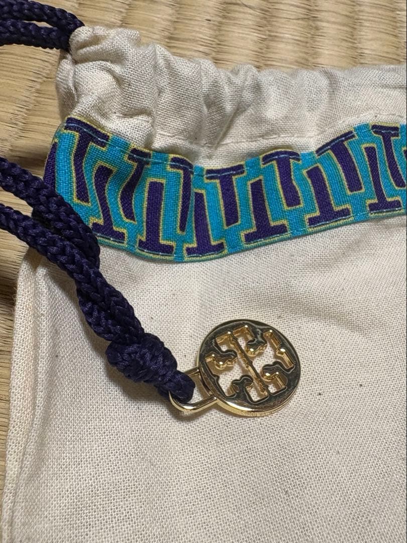 【2月限定出品★】トリーバーチ ショルダーバッグ ホワイト　ペリーボンベ