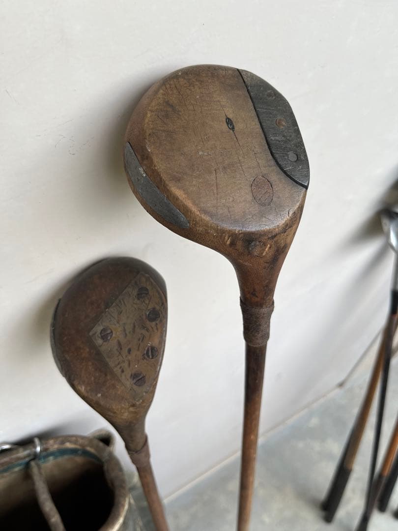 激レア❗️！骨董品!　ゴルフセット+革製キャデバッグ2点