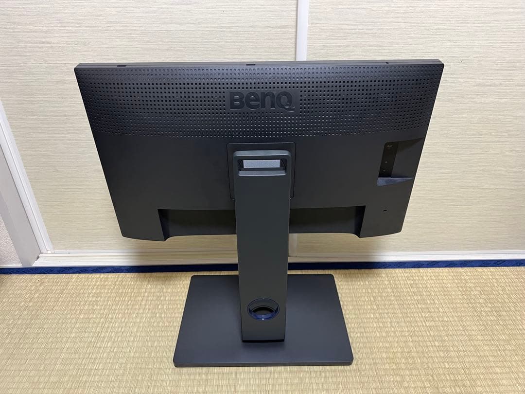 BenQ SW270C フォトグラファーモニター