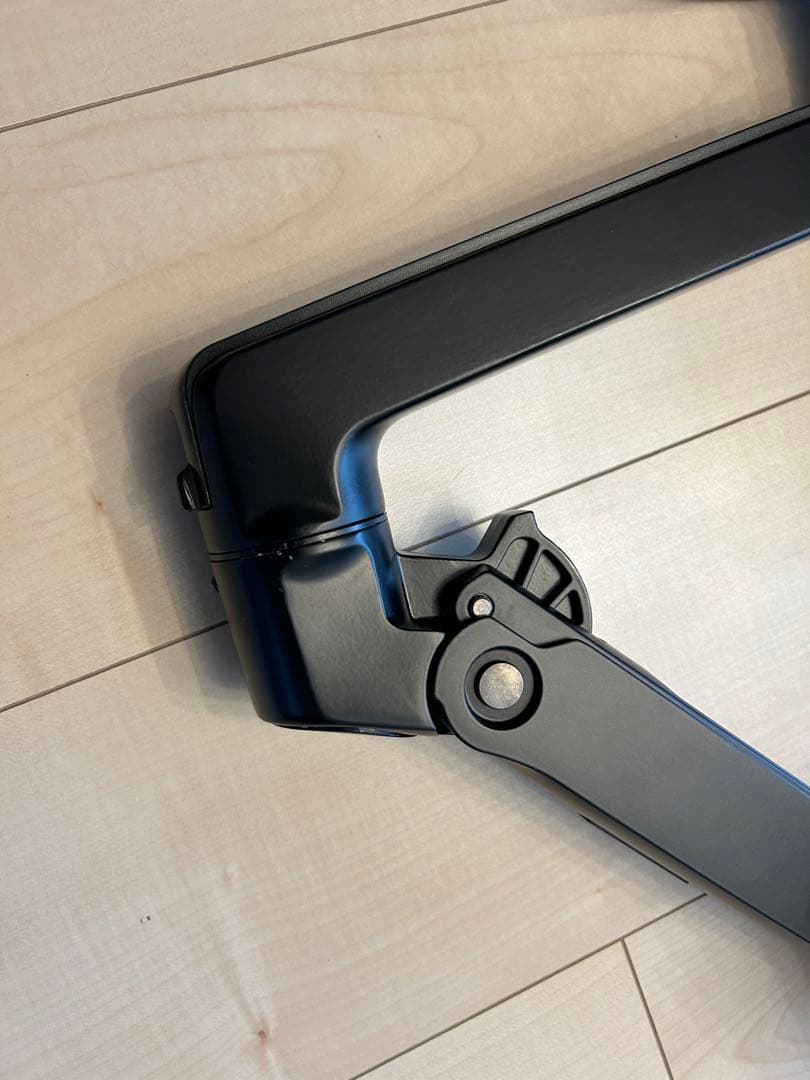 Amazonベーシック モニターアーム