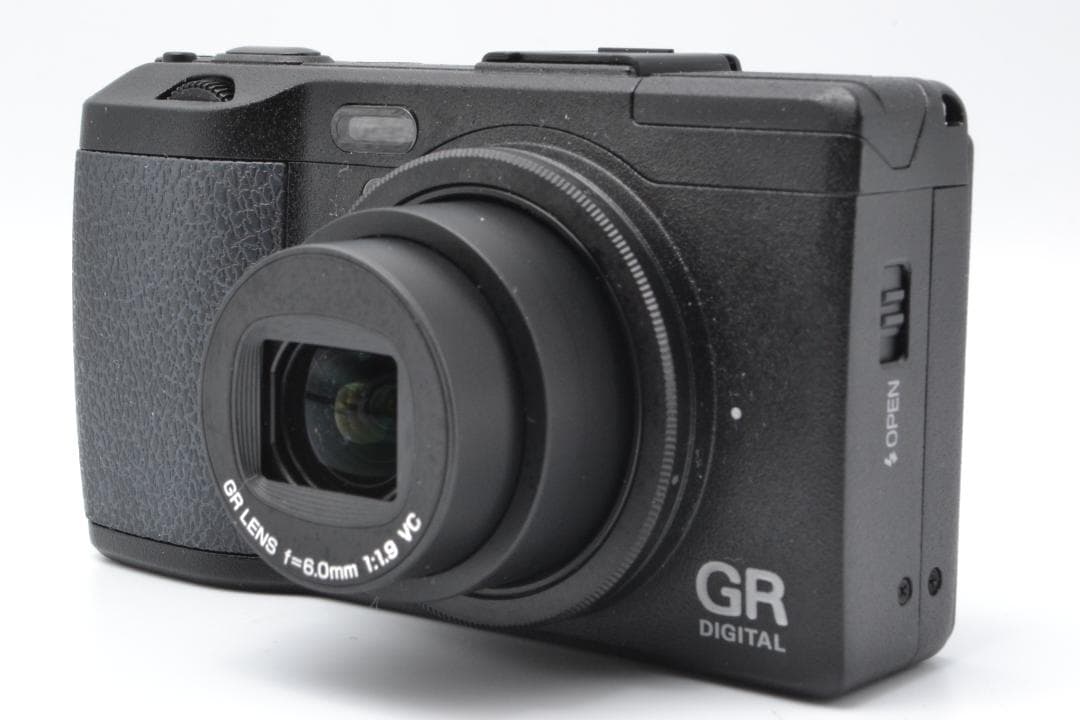 【ほぼ新品】リコー RICOH GR DIGITAL Ⅳ