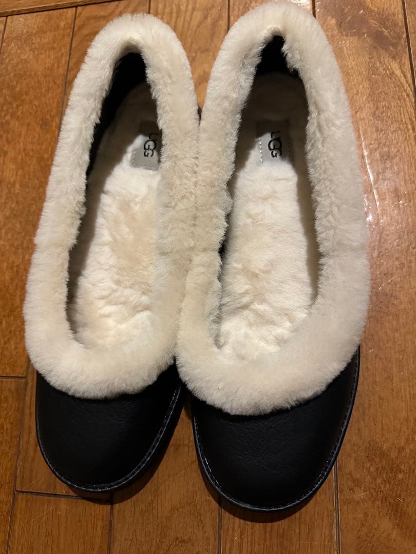 完売ugg Zora Ballet Flatゾラ バレエ フラット24cm