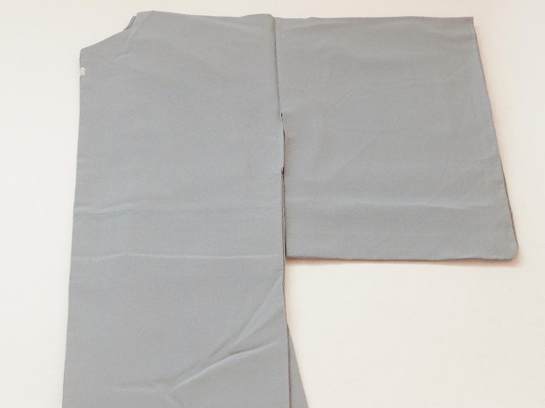 未使用　上品なくすみカラーの色無地