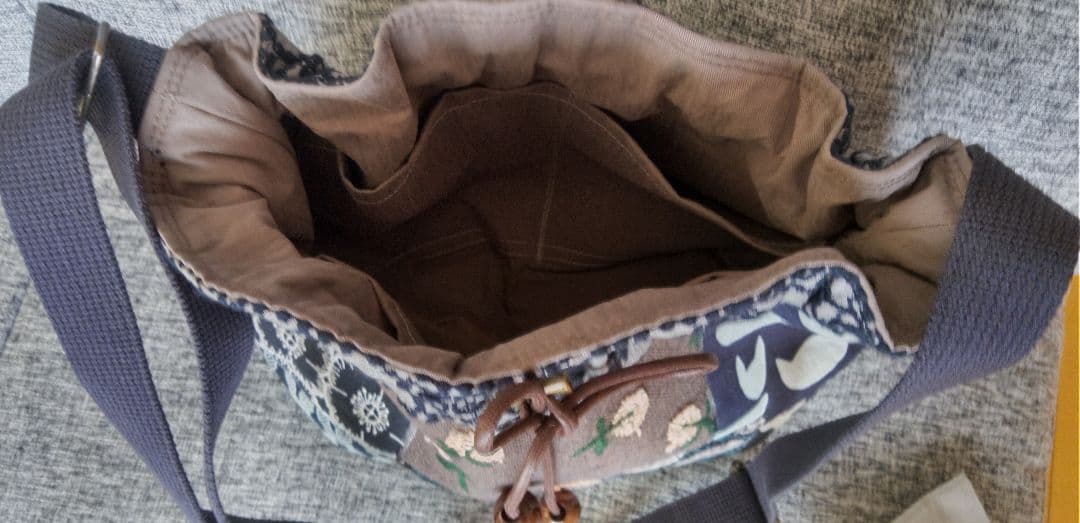 専用　新品ミナペルホネン ドローストリングバッグ foresttile　巾着