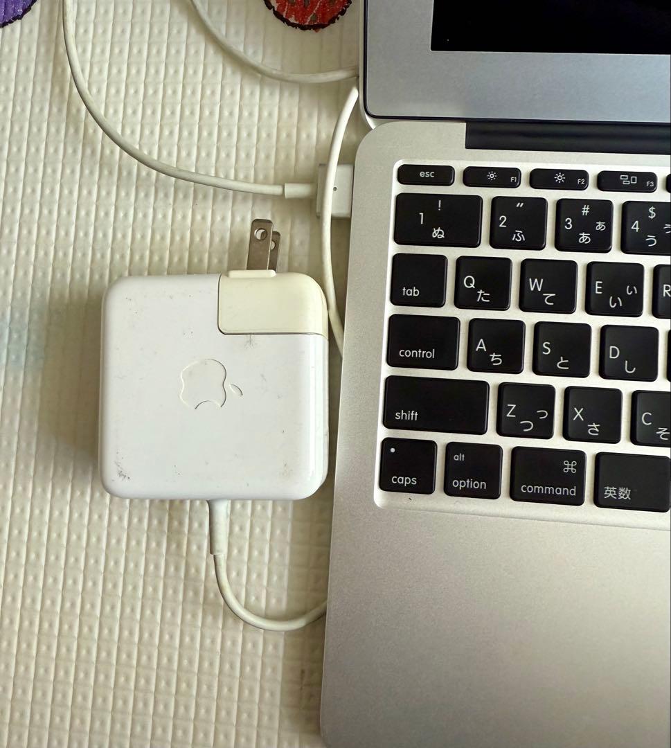 MacBook本体 MacBook Air Early 2014 i5 4GB 11-inch