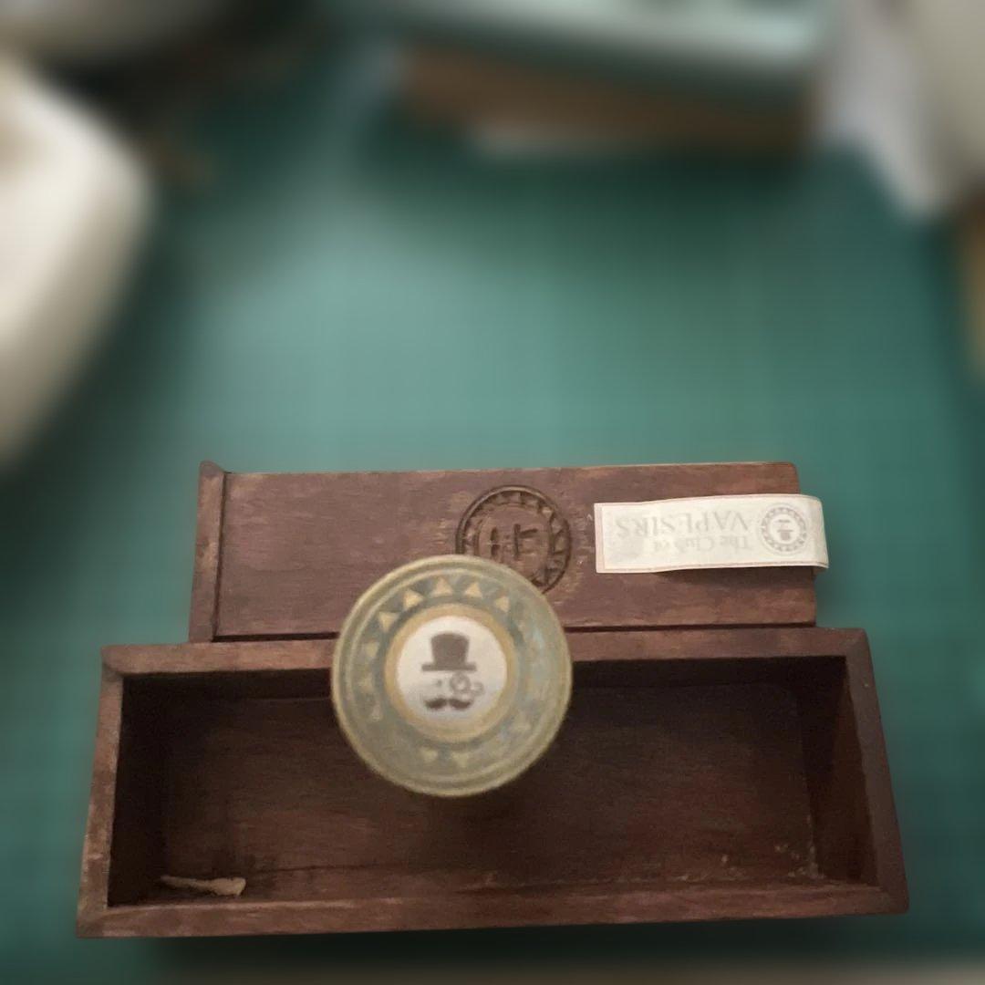 木製収納箱付き金属製オルゴール