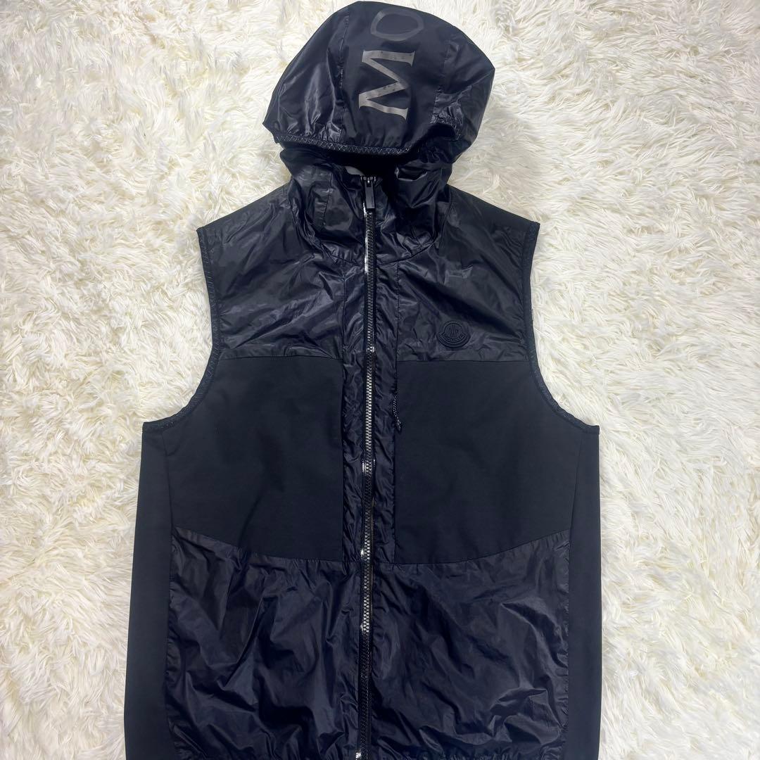 MONCLER フード付き　ナイロンベスト　ブラック　サイズ1