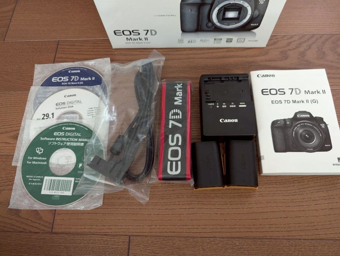 Canon EOS 7D Mark II デジタル一眼レフ　条件値引きあり