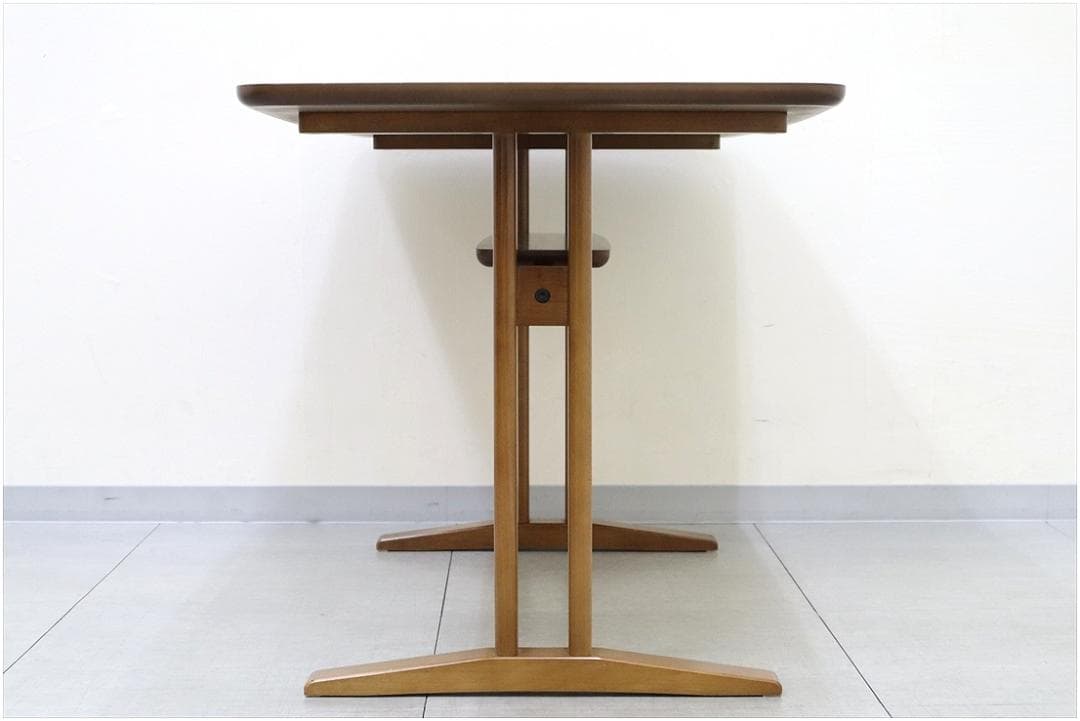 カリモク60 カフェテーブル1200 ウォールナット 食卓 机 テーブル