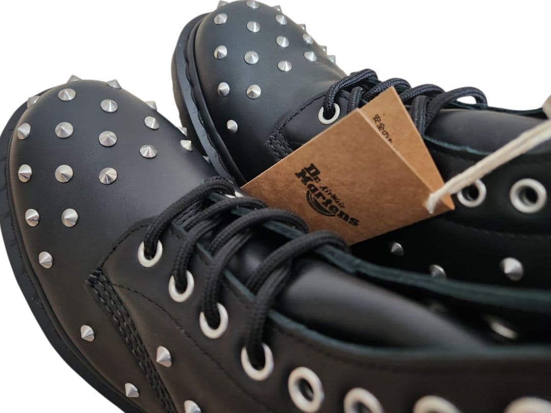 【最終値下げ✨️23㎝】ドクターマーチン 1460 STUD スタッズ 新品