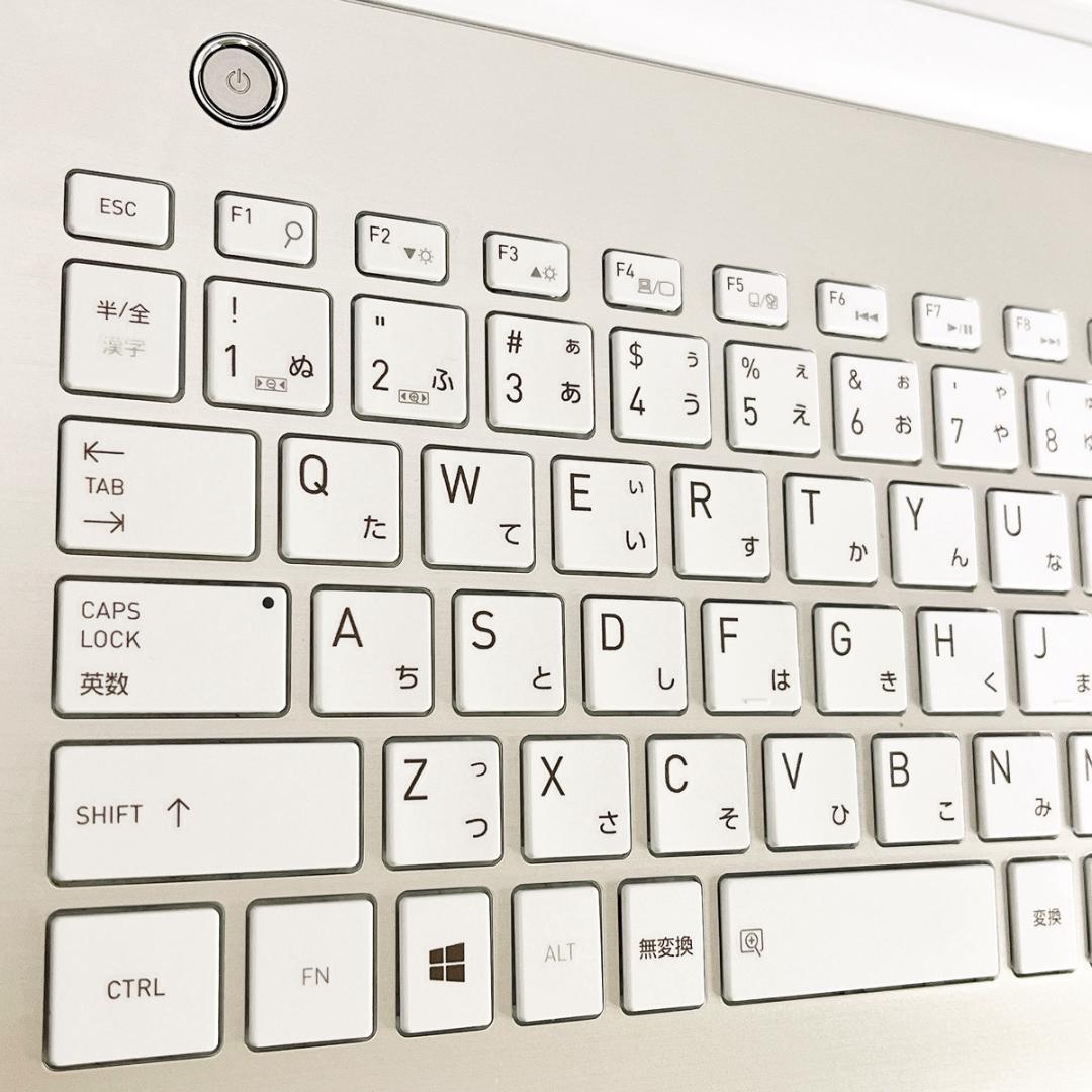 Windows11✨新品爆速SSD薄型ゴールドノートパソコン✨カメラ オフィス付