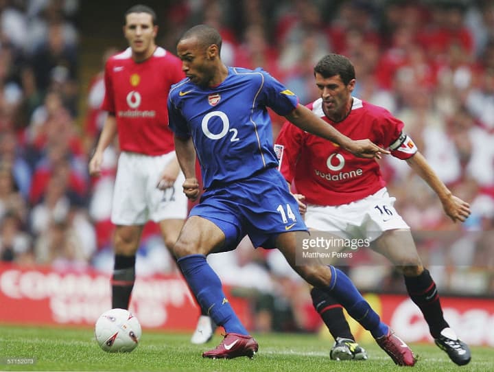 【送料無料】 アーセナル　ティエリ・アンリ　アウェイ （04-05) (M)