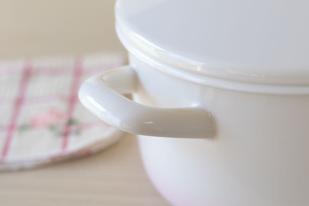 マニーローズ ホーロー 20cm キャセロール 両手鍋　新品